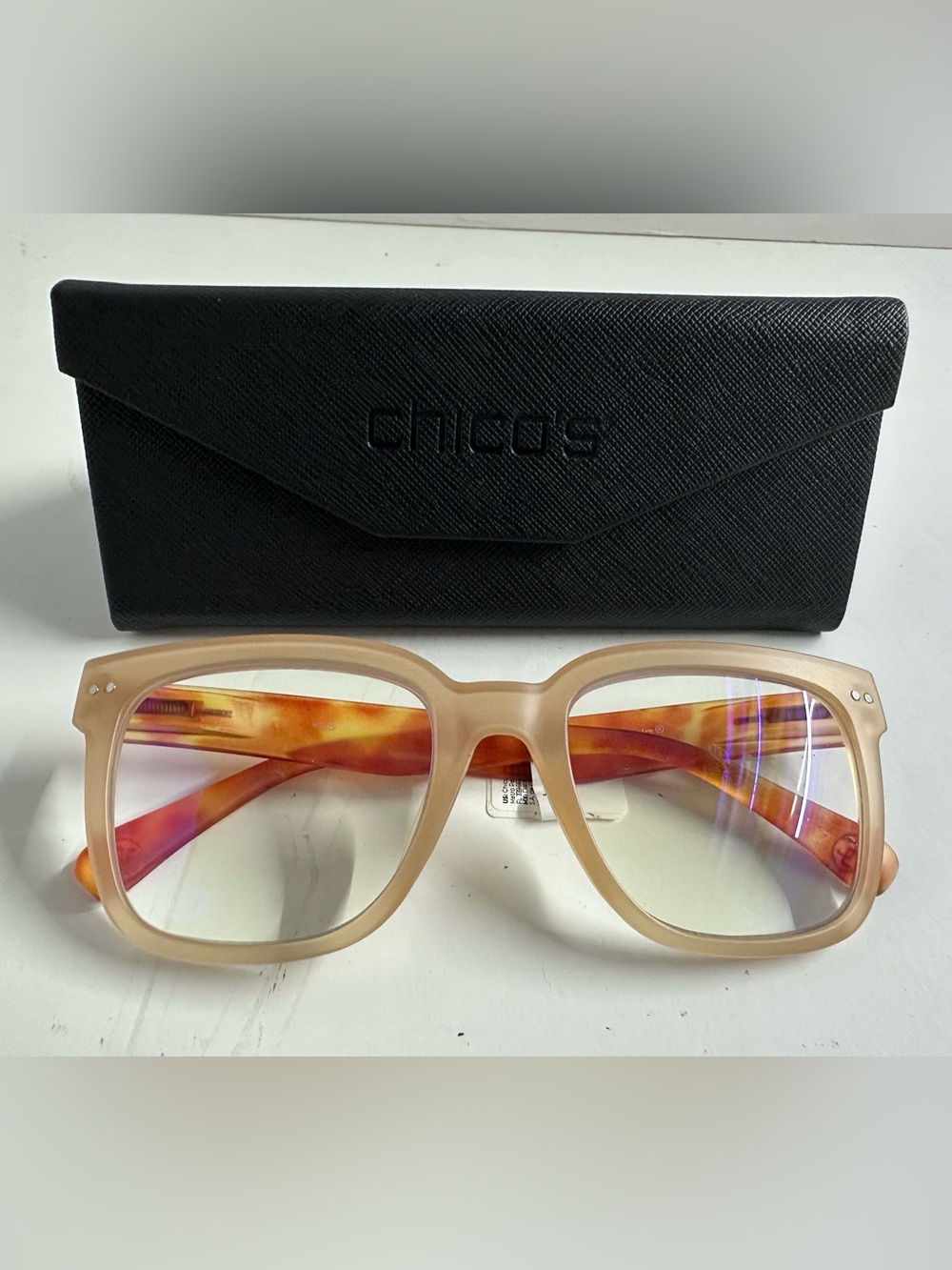 Chico's Matte Coral 1.5 Readers with Case & Cloth - NWT